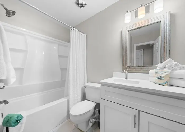 Holiday home Bonhomme Richard West By Youngs Suncoast Gulf Shores
